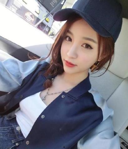 网红雪梨的衣服,解锁网红时尚单品搭配技巧