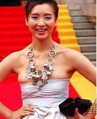 明星泼粪,娱乐圈丑闻再掀波澜