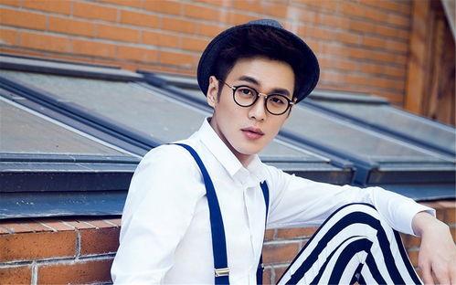 播放明星壁纸,明星壁纸中的时尚风采