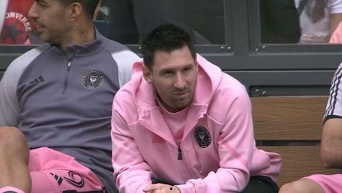 梅西球迷吃瓜视频,揭秘球王背后的趣味瞬间