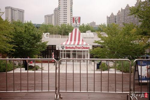 上海滨江网红肯德基店,网红肯德基店打卡攻略揭秘”