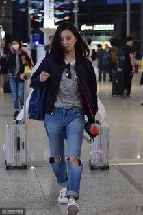 低头族明星,揭秘现代明星的社交困境与手机依赖症”